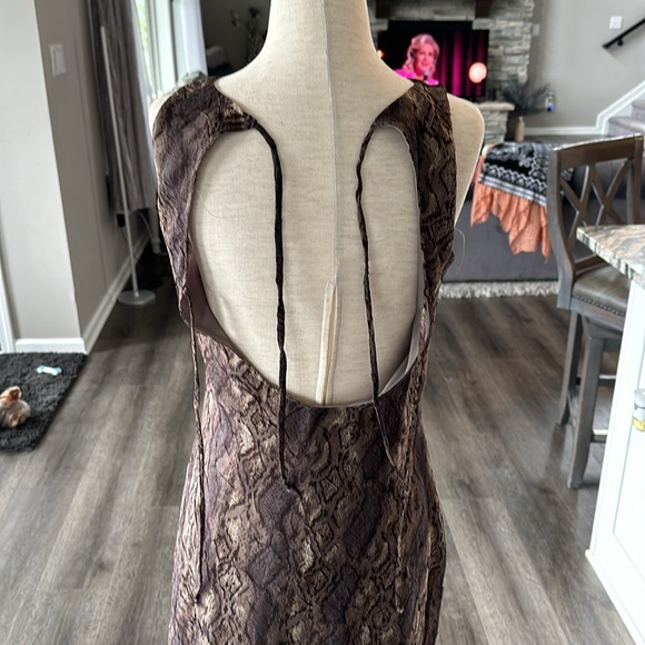 B. Moss brown snakeskin print dress size small - Picture 4 of 10